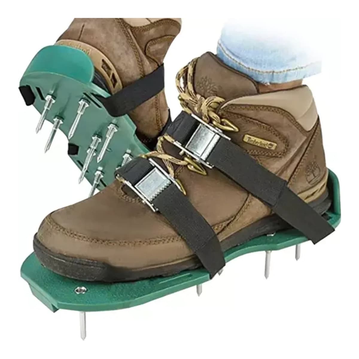 Gräsmattans luftare, skoöverdrag med 26 spik